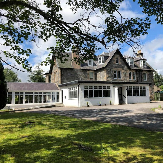 Case Study: How High-Quality Pillows Transformed Operations and Enhanced Guest Satisfaction at The Speyside Hotel